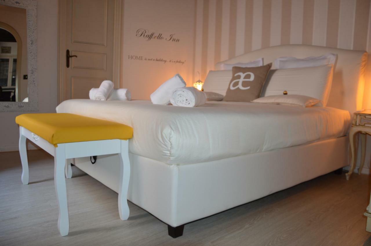 Historic Center - Elegant Apartment With Charming Antiques - Raffaello Inn โรม ภายนอก รูปภาพ